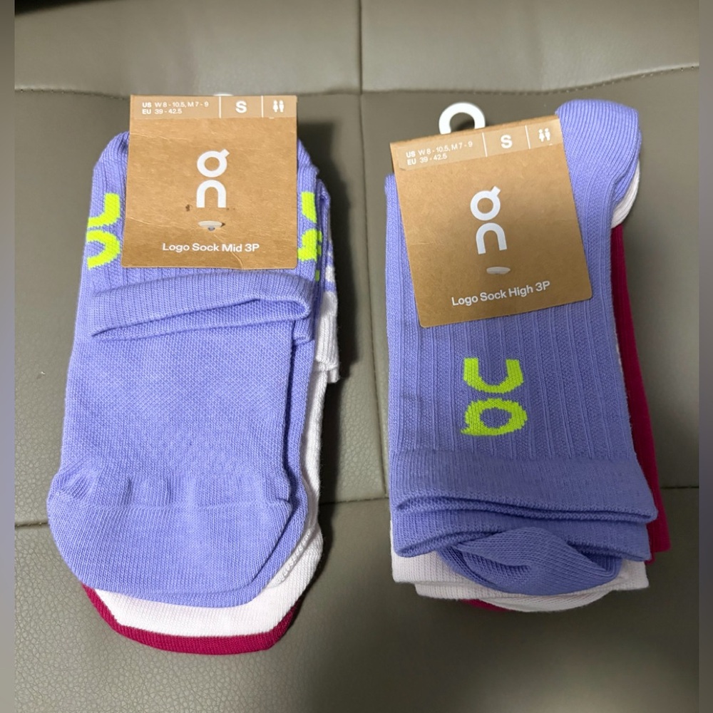 BNWT SIX (6) PAIR SOCKS LOT ON CLOUD 3 PACK CREW+3 PACK QUARTER US SIZE SMALL